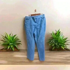 P7044 Denim & company light wash straight leg  xl  stretch top